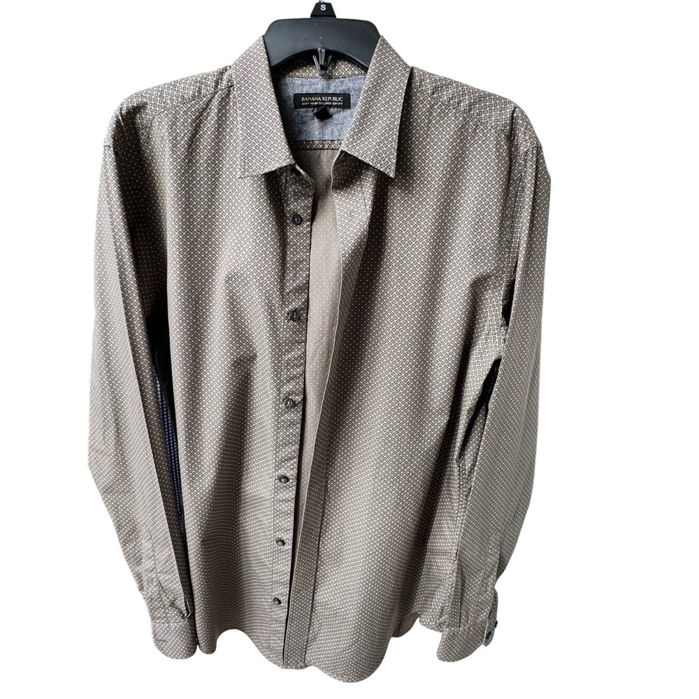 Banana Republic Men's Brown Micro-Pattern Dress Shirt. L. Tall.